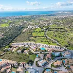 Дом отдыха Townhouse Ocean Joy By Algarve Vacation Албуфейра